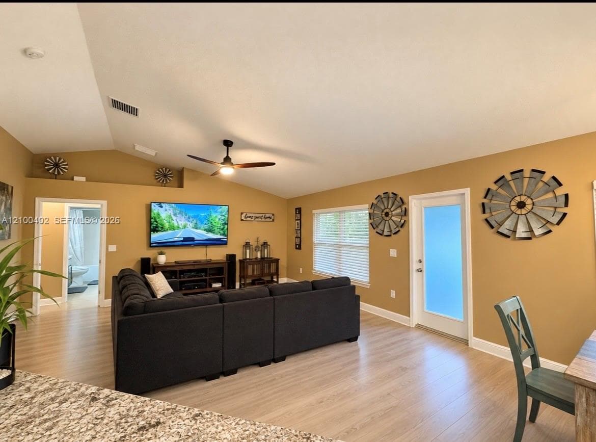 520 SW Kabot Ave, Port St. Lucie FL 34953
