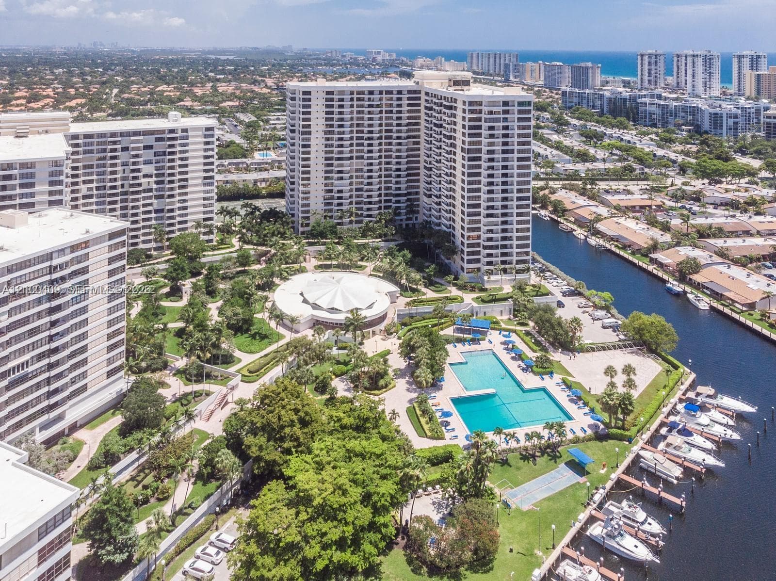 2500 Parkview Dr # 2018, Hallandale Beach FL 33009