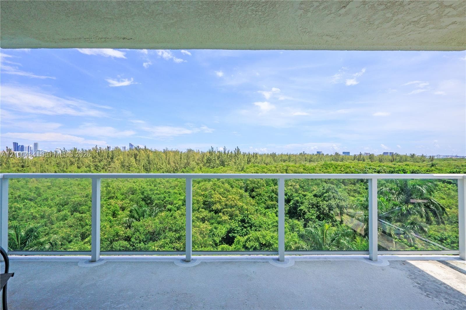 14951 Royal Oaks Ln # 709, North Miami FL 33181