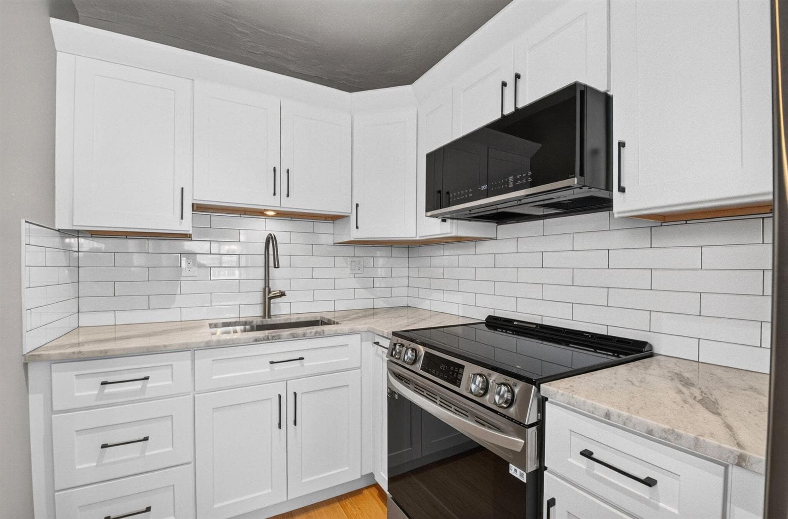 2290 SUNSET Avenue # 20, FL 33461
