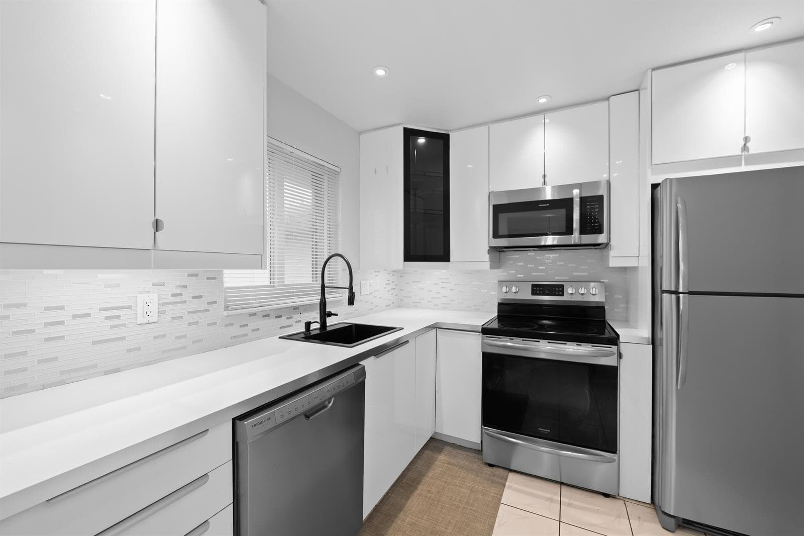 5300 WASHINGTON Street # K330, Hollywood FL 33021