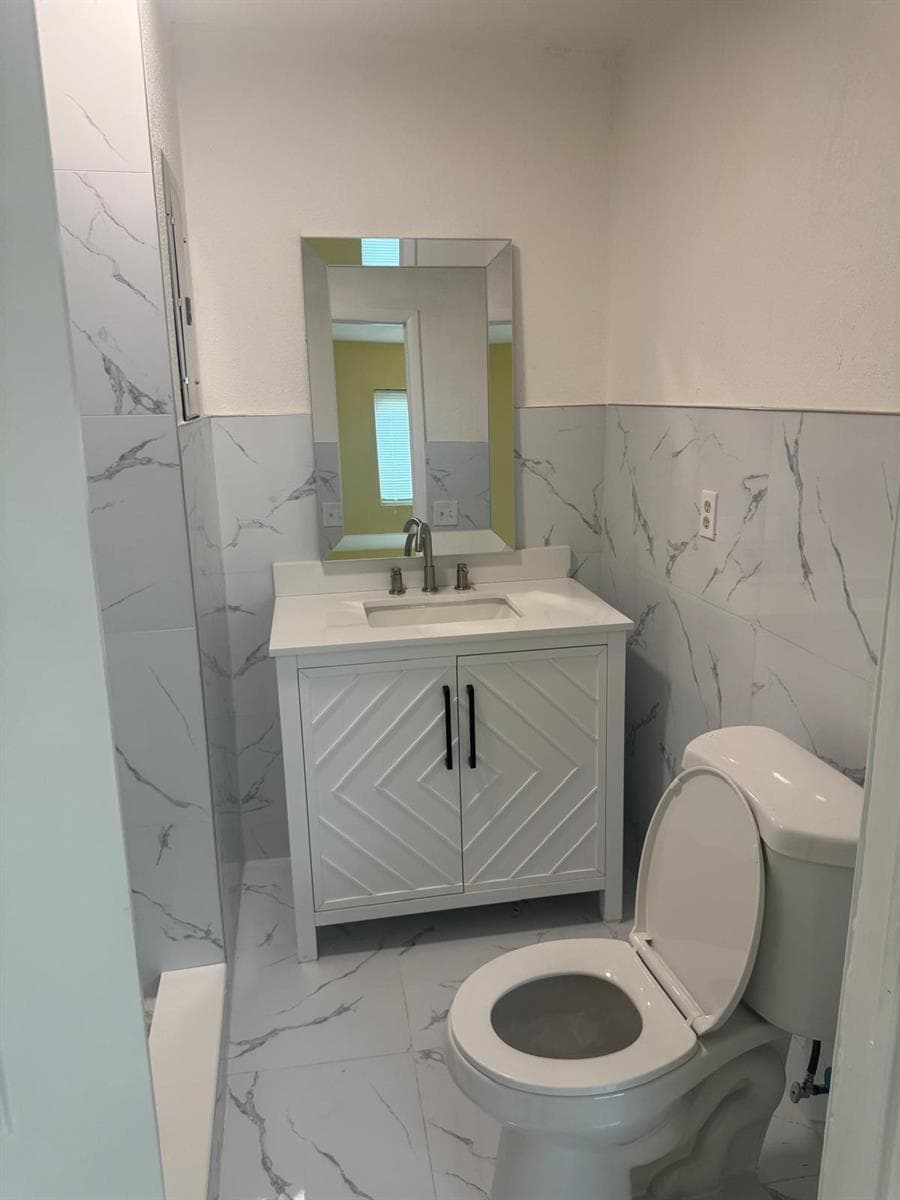 6114 ROYAL PALM Boulevard, Margate FL 33063