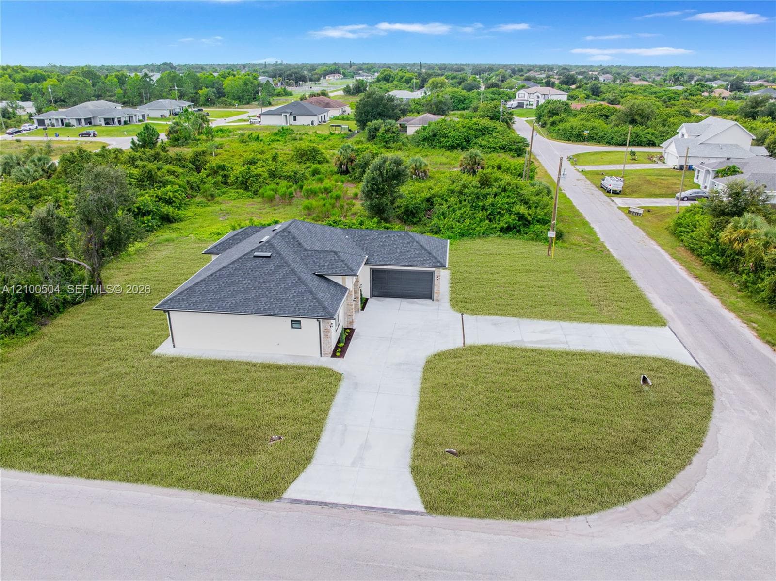 415 Chamonix Ave S, Lehigh Acres FL 33974
