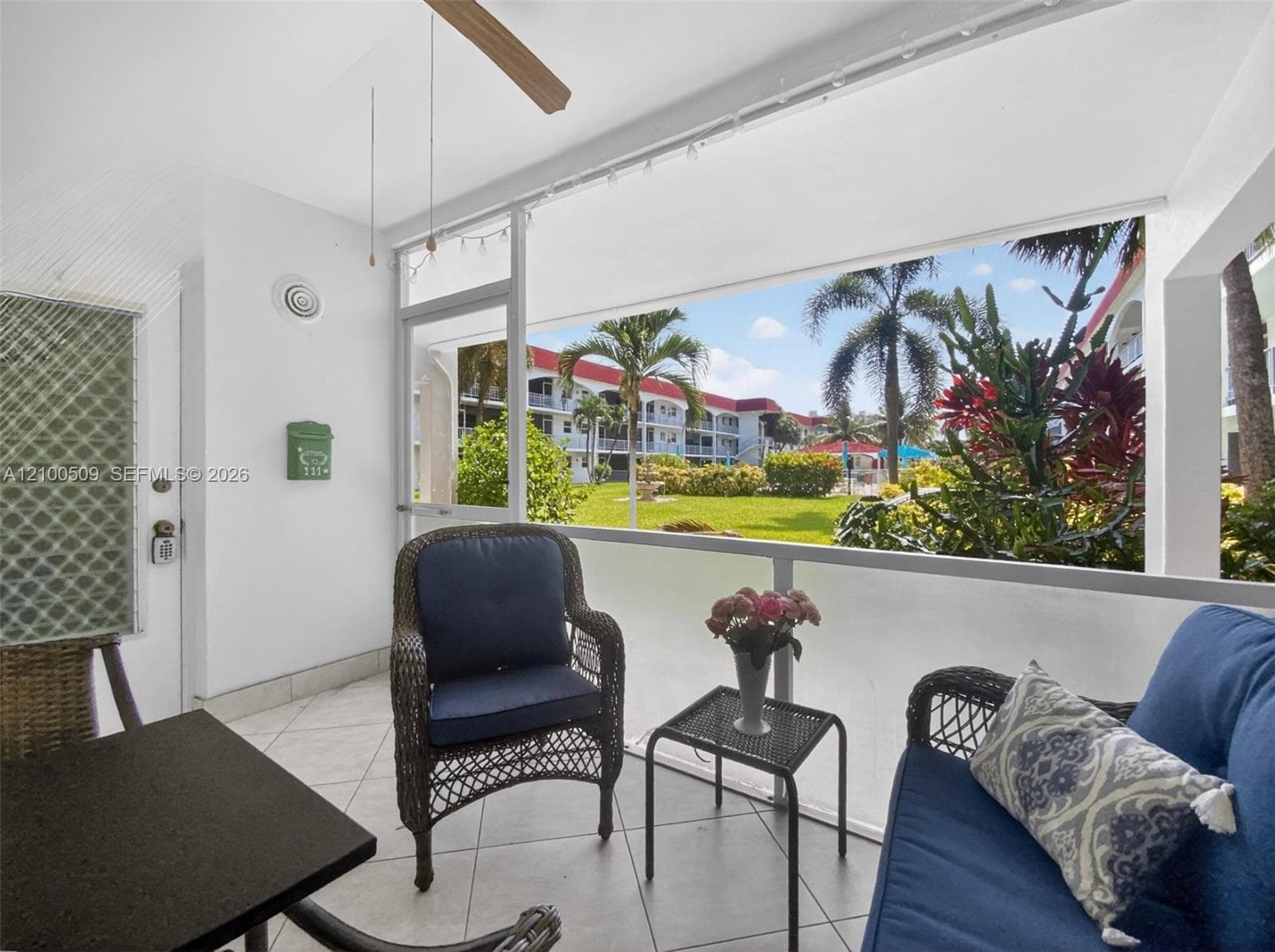 580 Egret Dr # 111, Hallandale Beach FL 33009