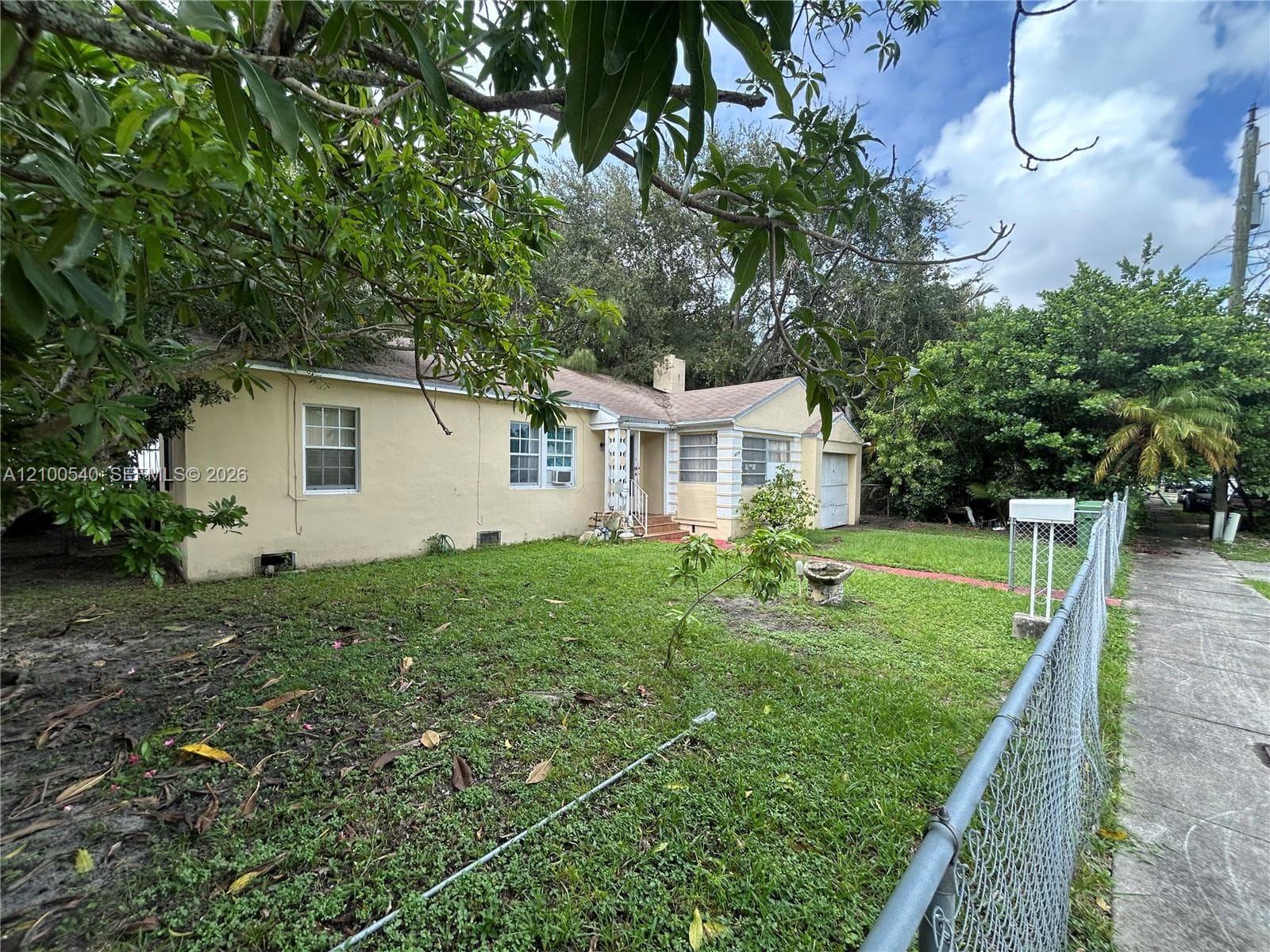 8270 NE 2nd Ct, Miami FL 33138