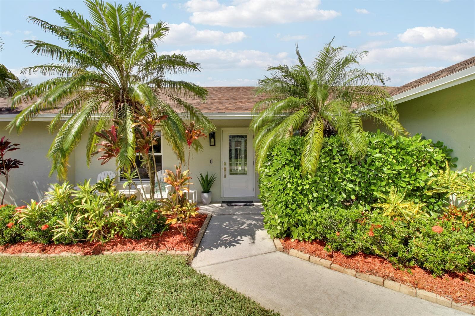 19823 Hibiscus Drive, Jupiter FL 33469