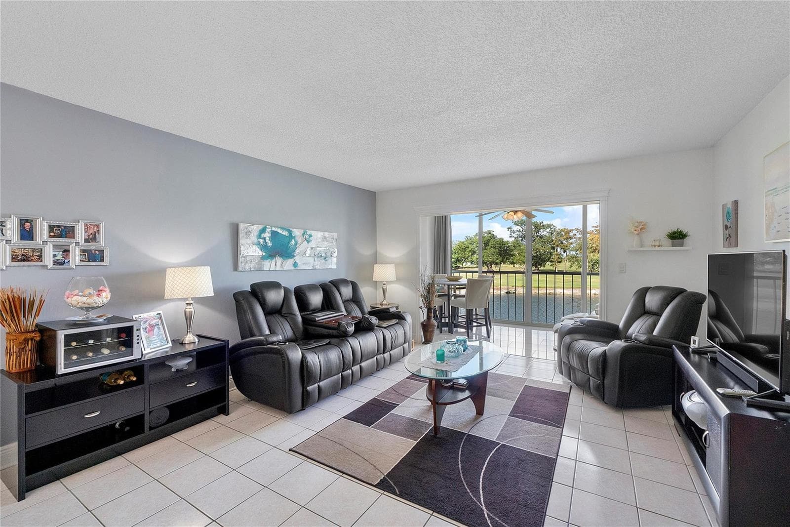 7807 GOLF CIR Drive # 211, Margate FL 33063