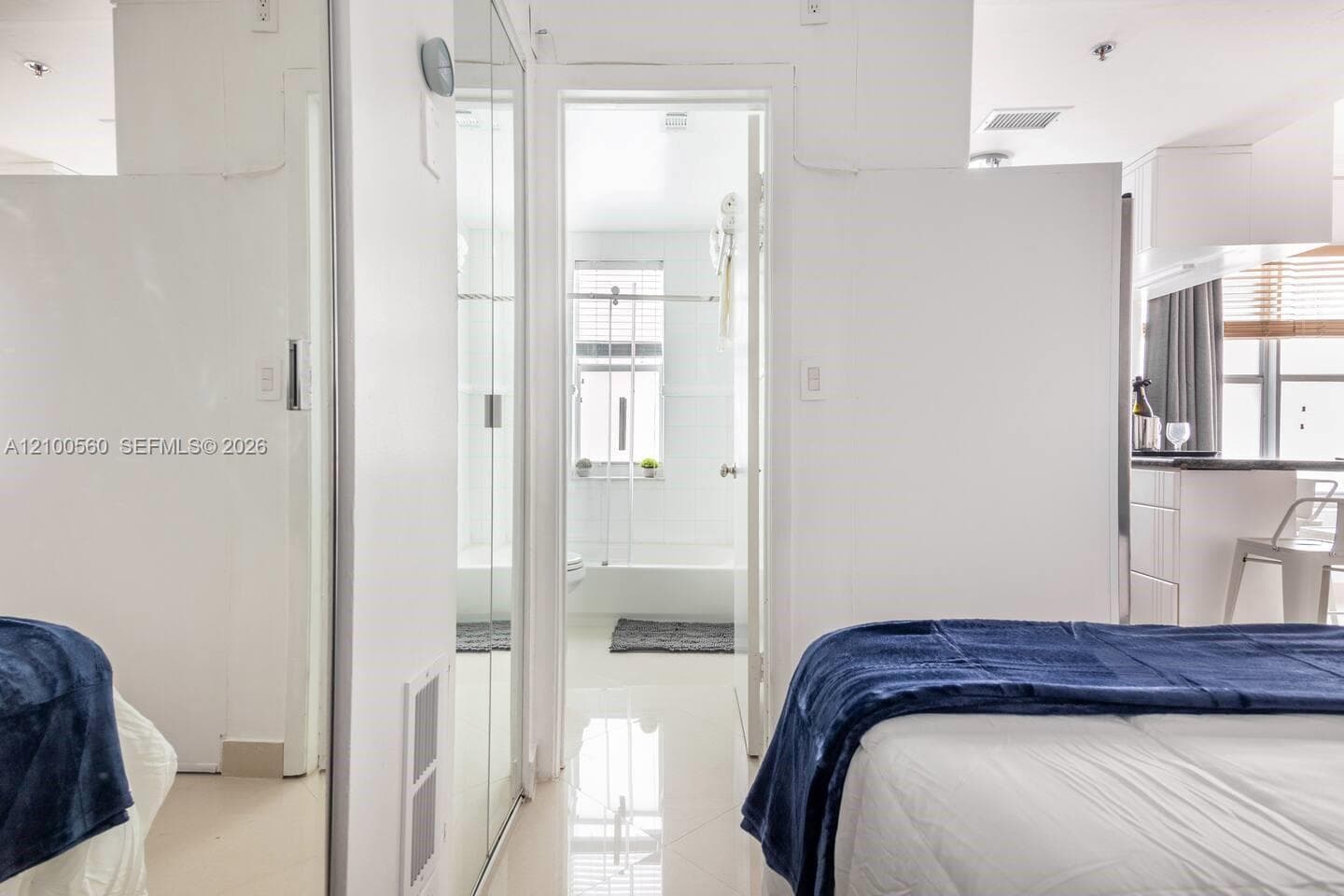 918 Ocean Dr # 201, Miami Beach FL 33139