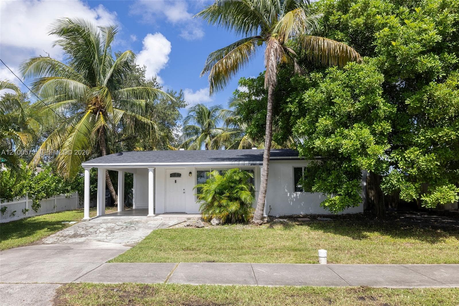 2733 Harding St, Hollywood FL 33020
