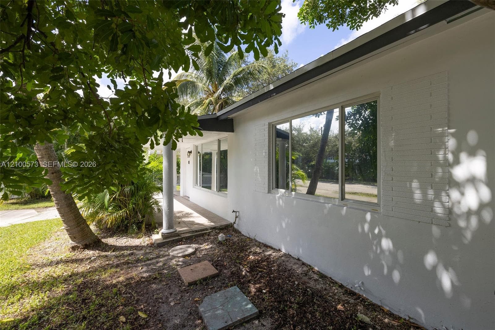 2733 Harding St, Hollywood FL 33020
