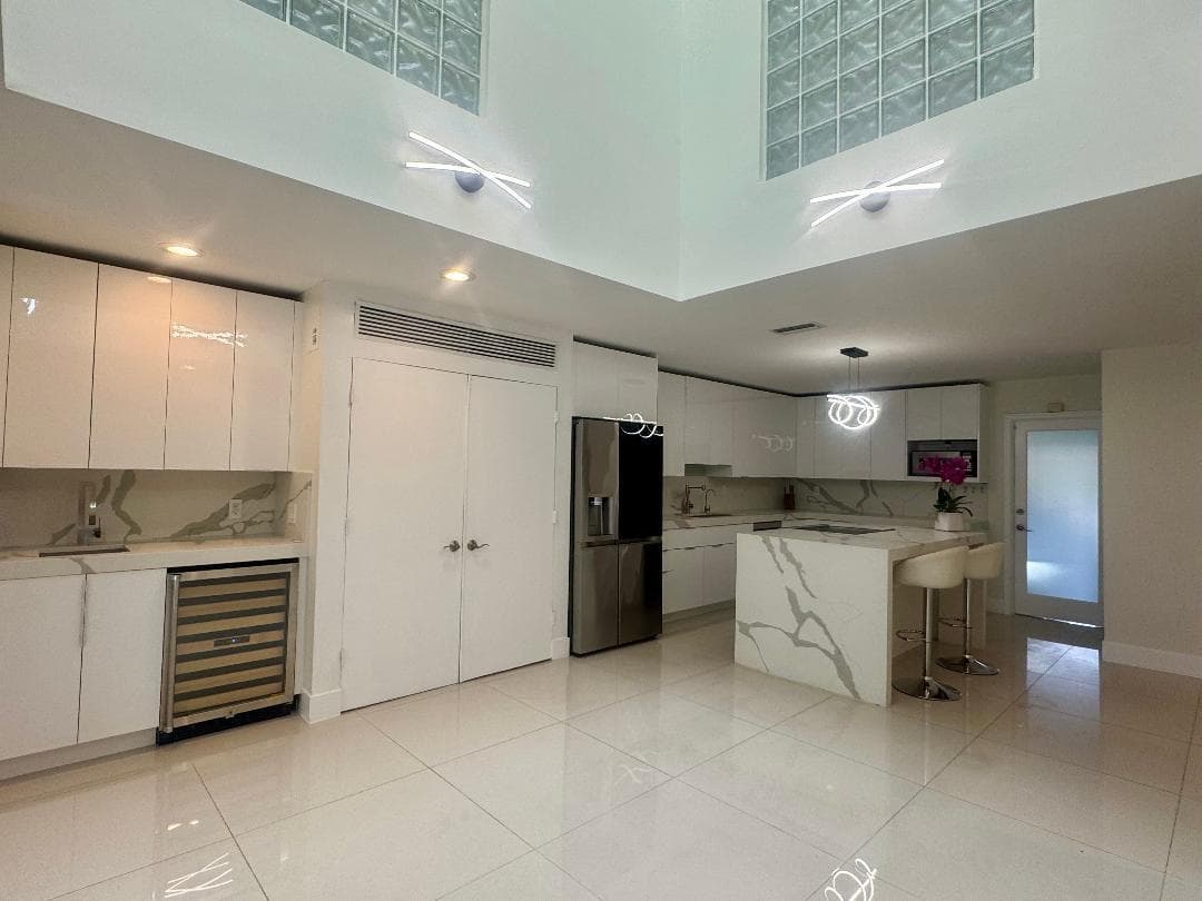 1127 BOCA COVE Lane, Highland Beach FL 33487