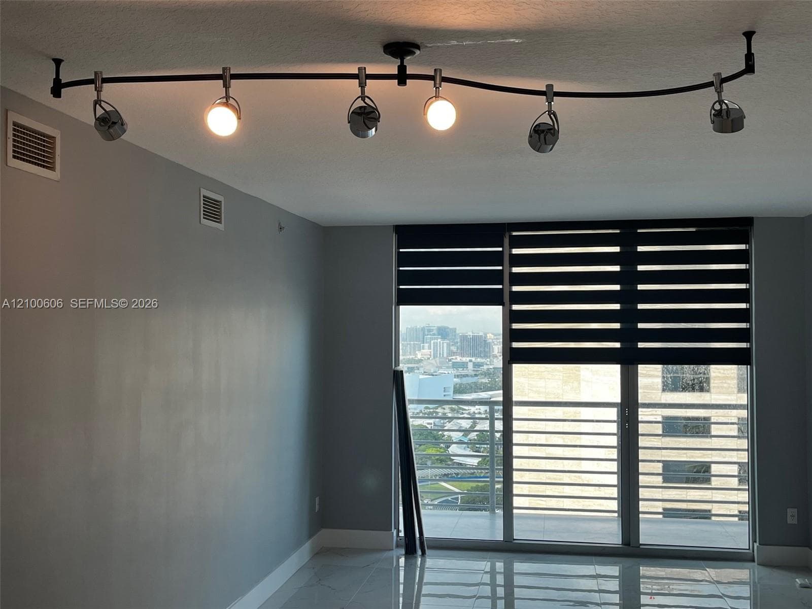 335 S Biscayne Blvd # 3500, Miami FL 33131