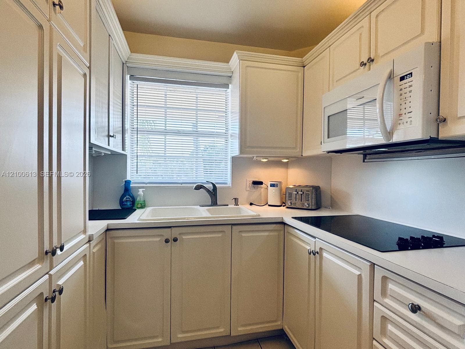 298 SE 6th Ave # 15, Pompano Beach FL 33060