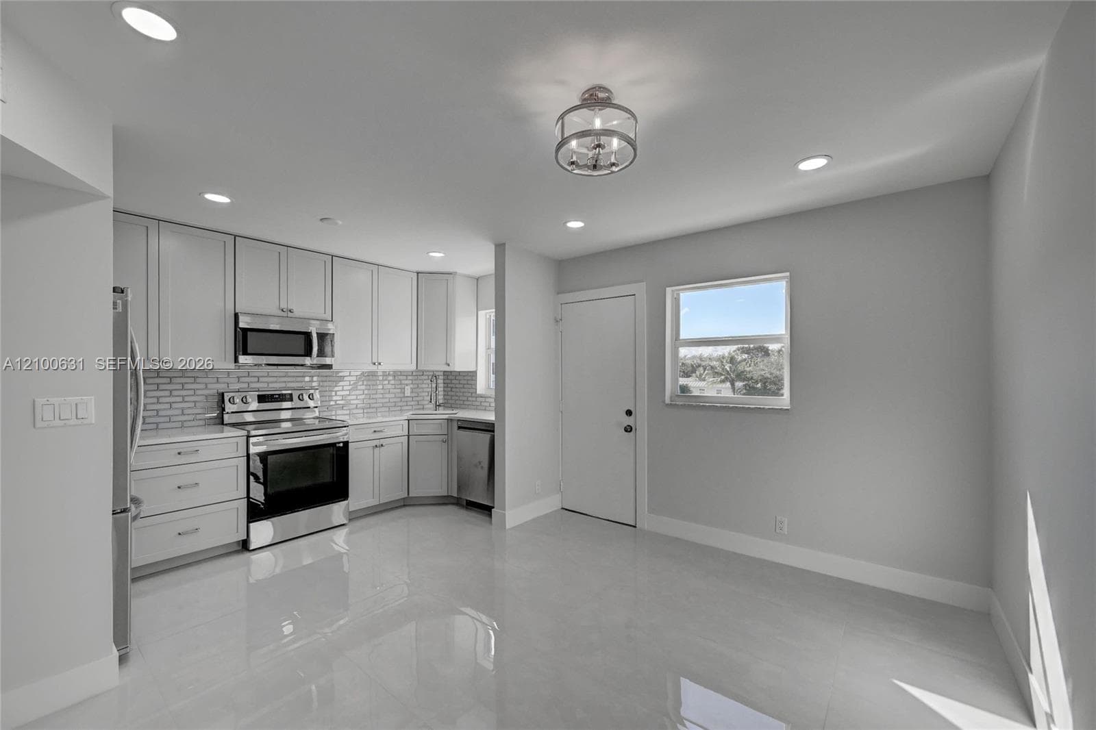 505 NE 20th Ave # 211, Deerfield Beach FL 33441