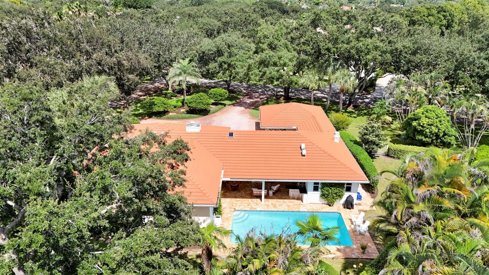 18456 SE Heritage Oaks Lane, Tequesta FL 33469