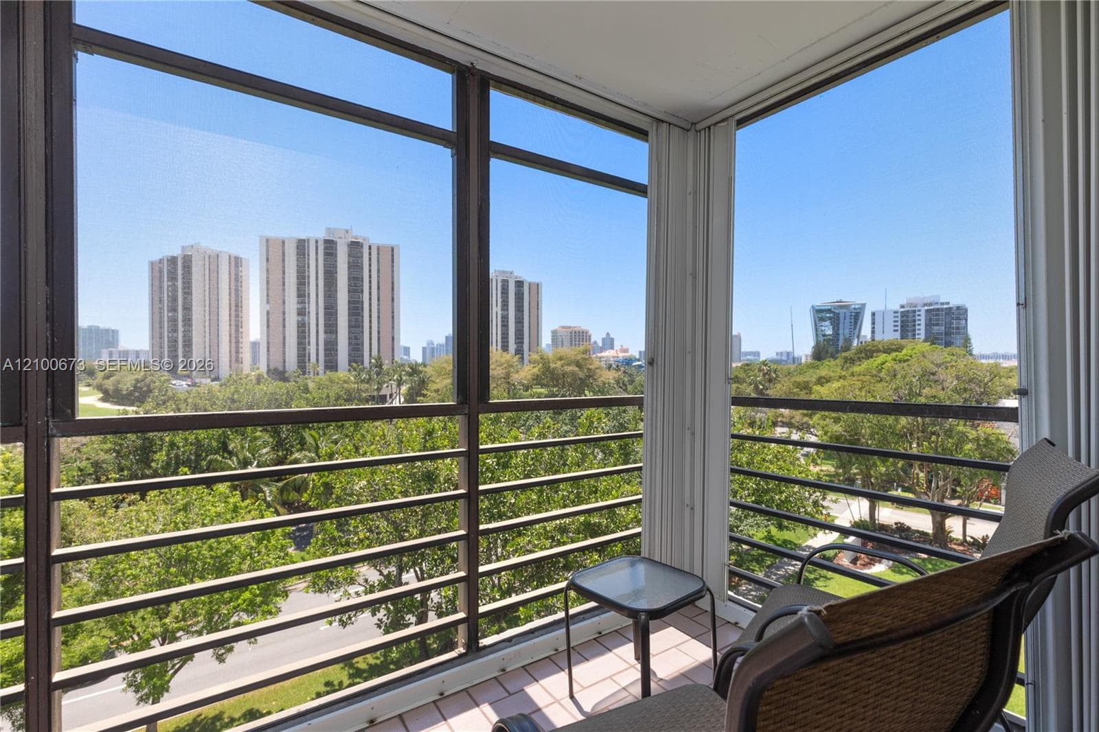 20400 W Country Club Dr # 605, Aventura FL 33180