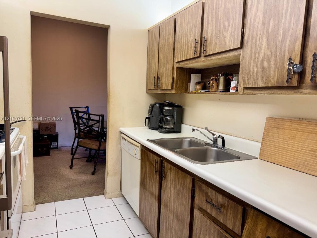 10742 La Placida Dr # B1, Coral Springs FL 33065