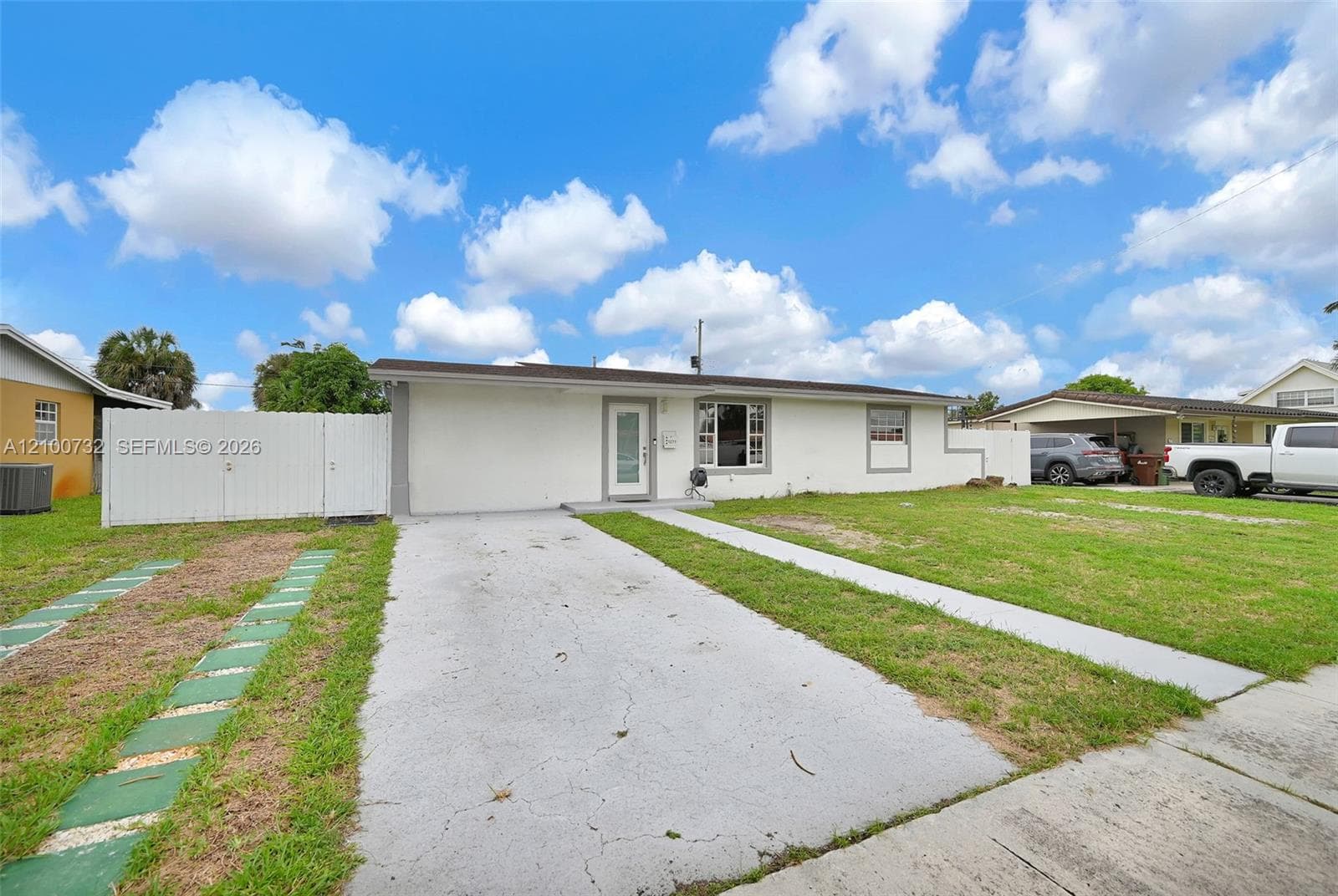 1271 W 79th St, Hialeah FL 33014