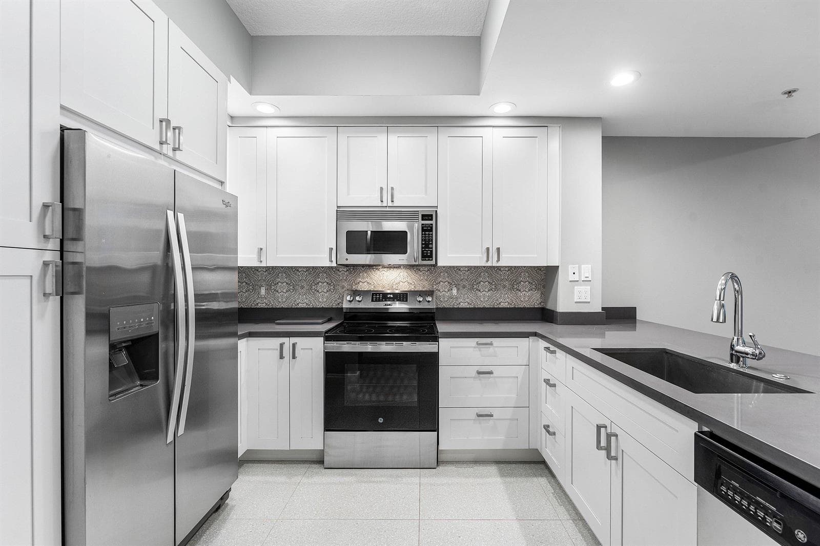 801 S Olive Avenue Unit 820, West Palm Beach FL 33401