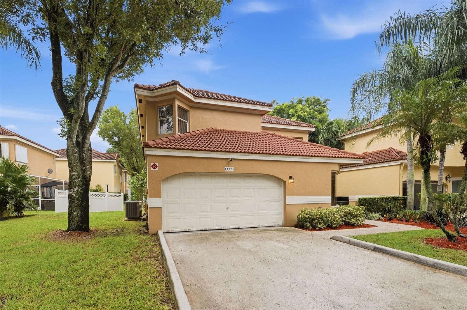11375 Lakeview Drive # U, Coral Springs FL 33071