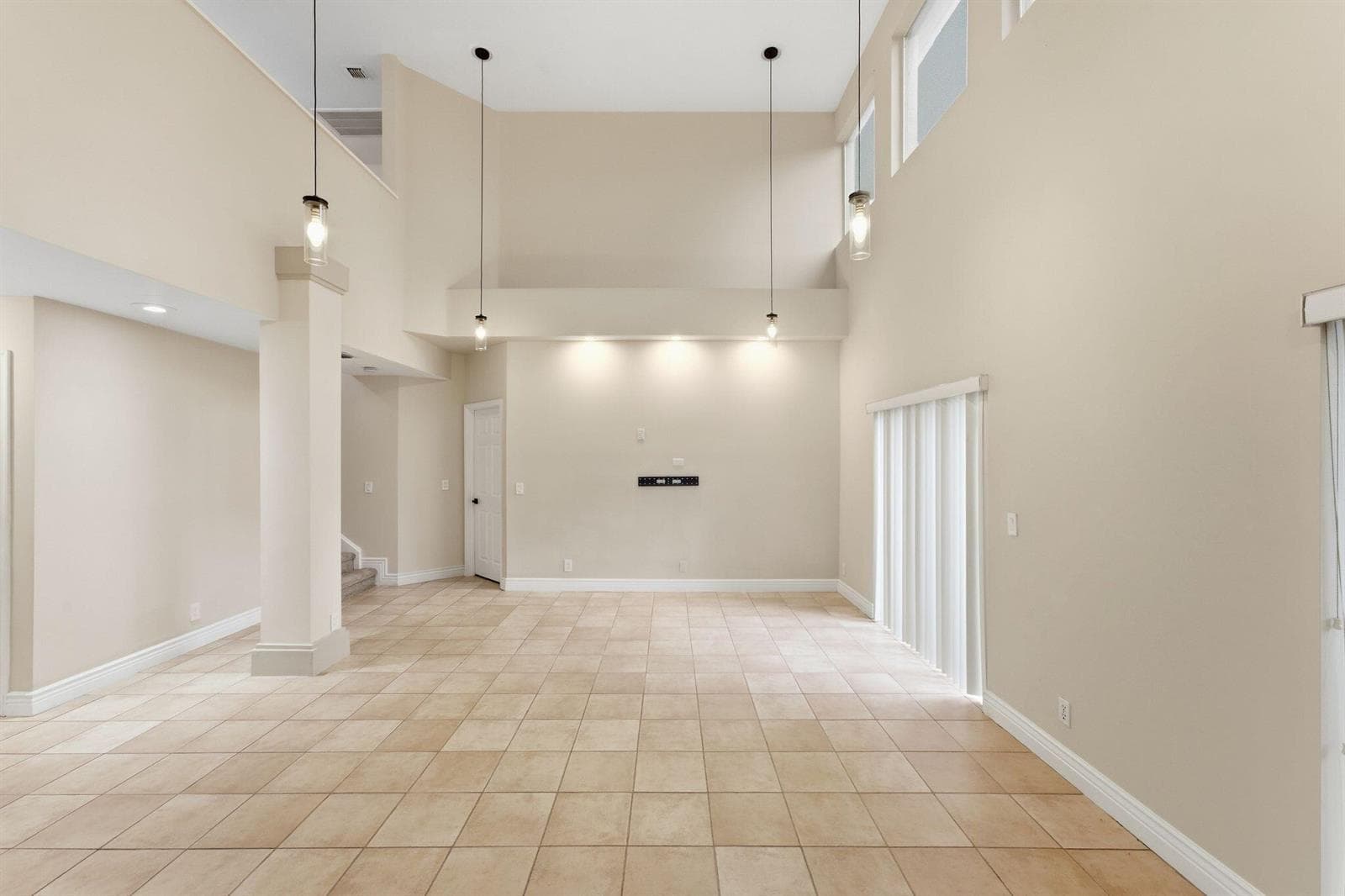 11375 Lakeview Drive # U, Coral Springs FL 33071