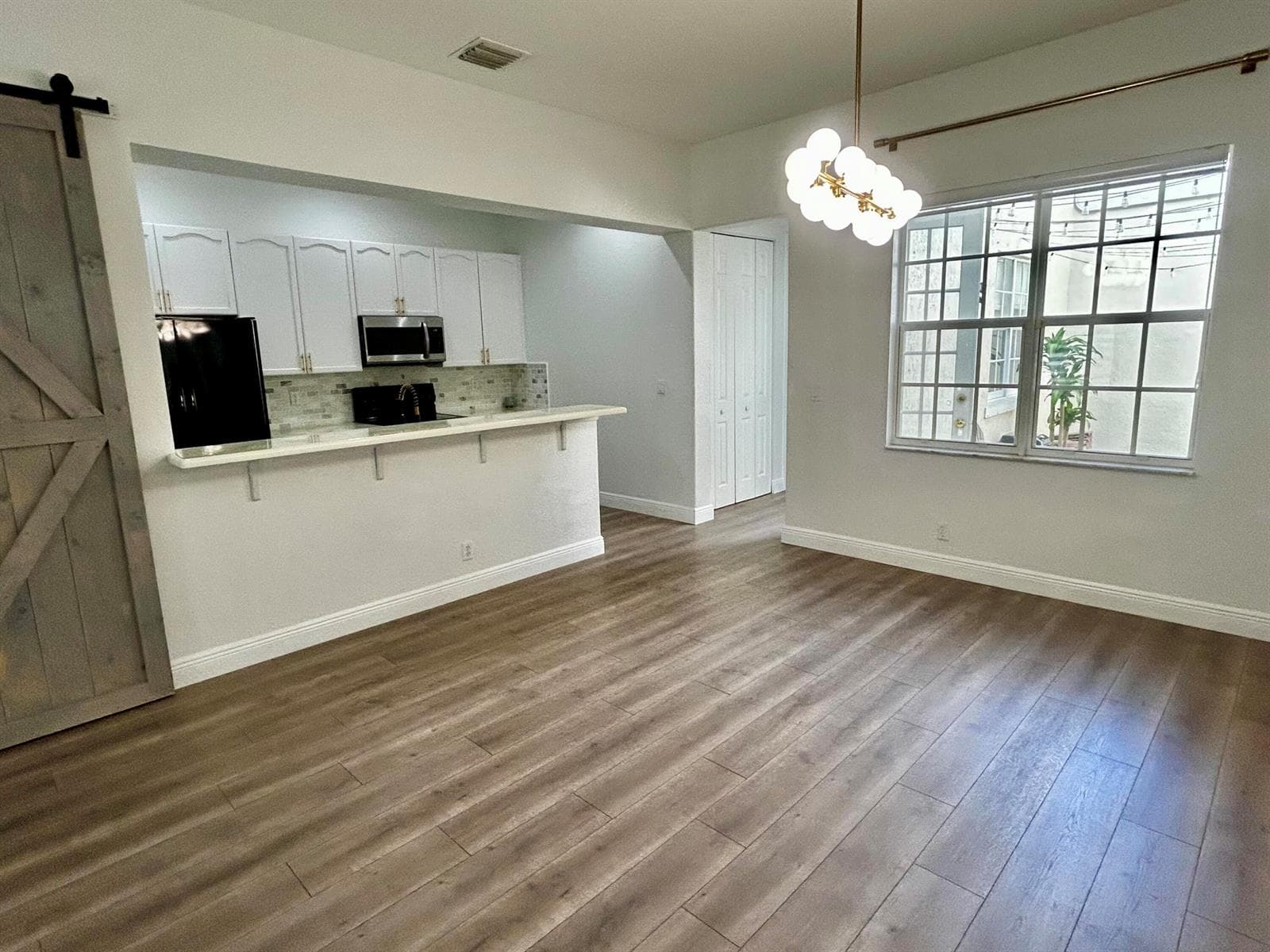 2401 NW 7TH Street, Boynton Beach FL 33426