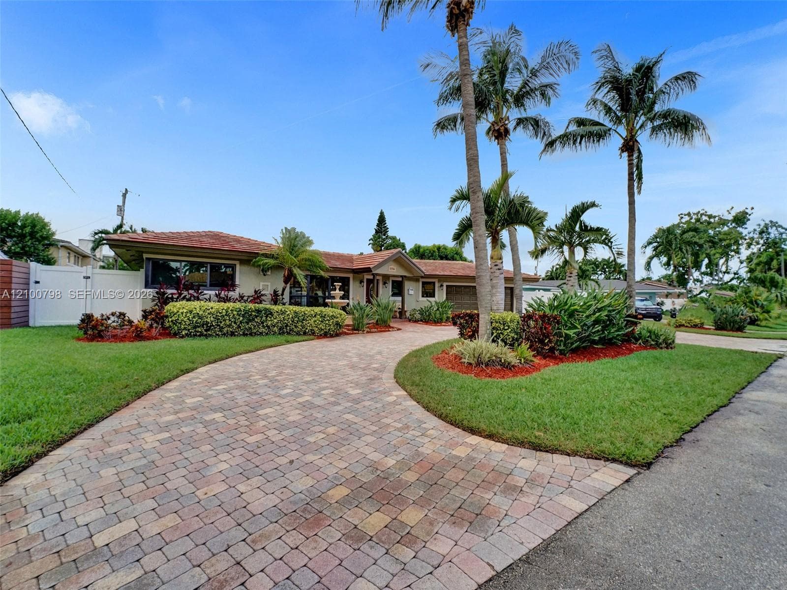 2756 NE 33rd St, Fort Lauderdale FL 33306