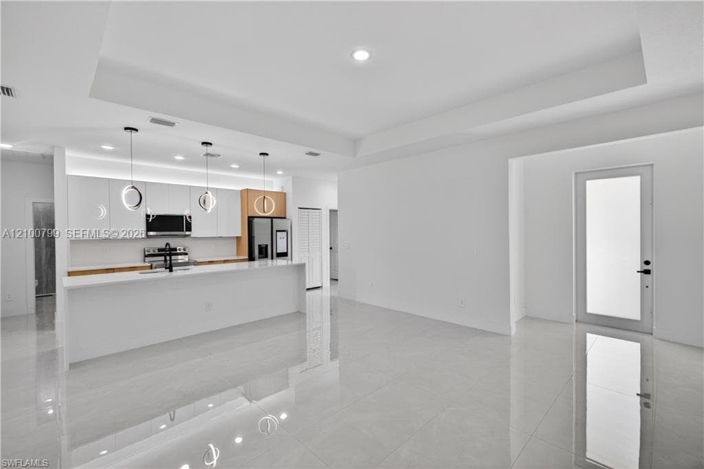 392 S CHARWOOD AVE, Lehigh Acres FL 33971