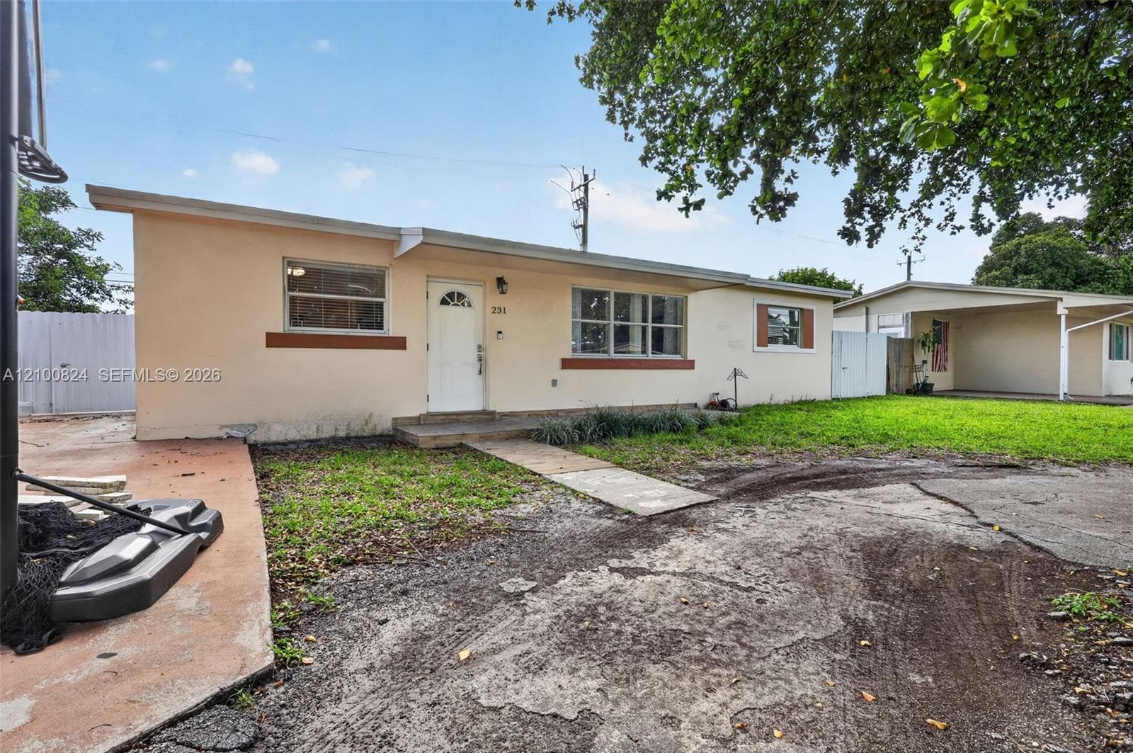 231 N 65th Ter, Hollywood FL 33024
