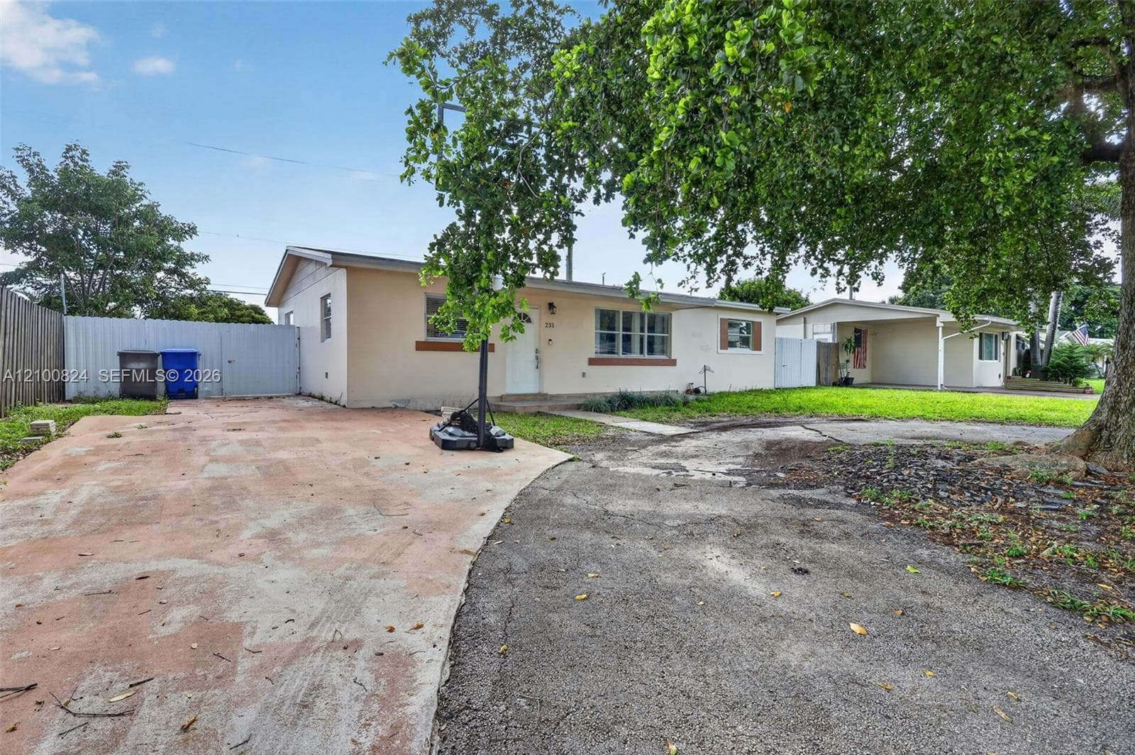 231 N 65th Ter, Hollywood FL 33024