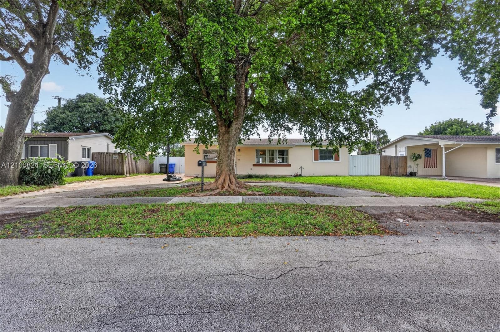 231 N 65th Ter, Hollywood FL 33024