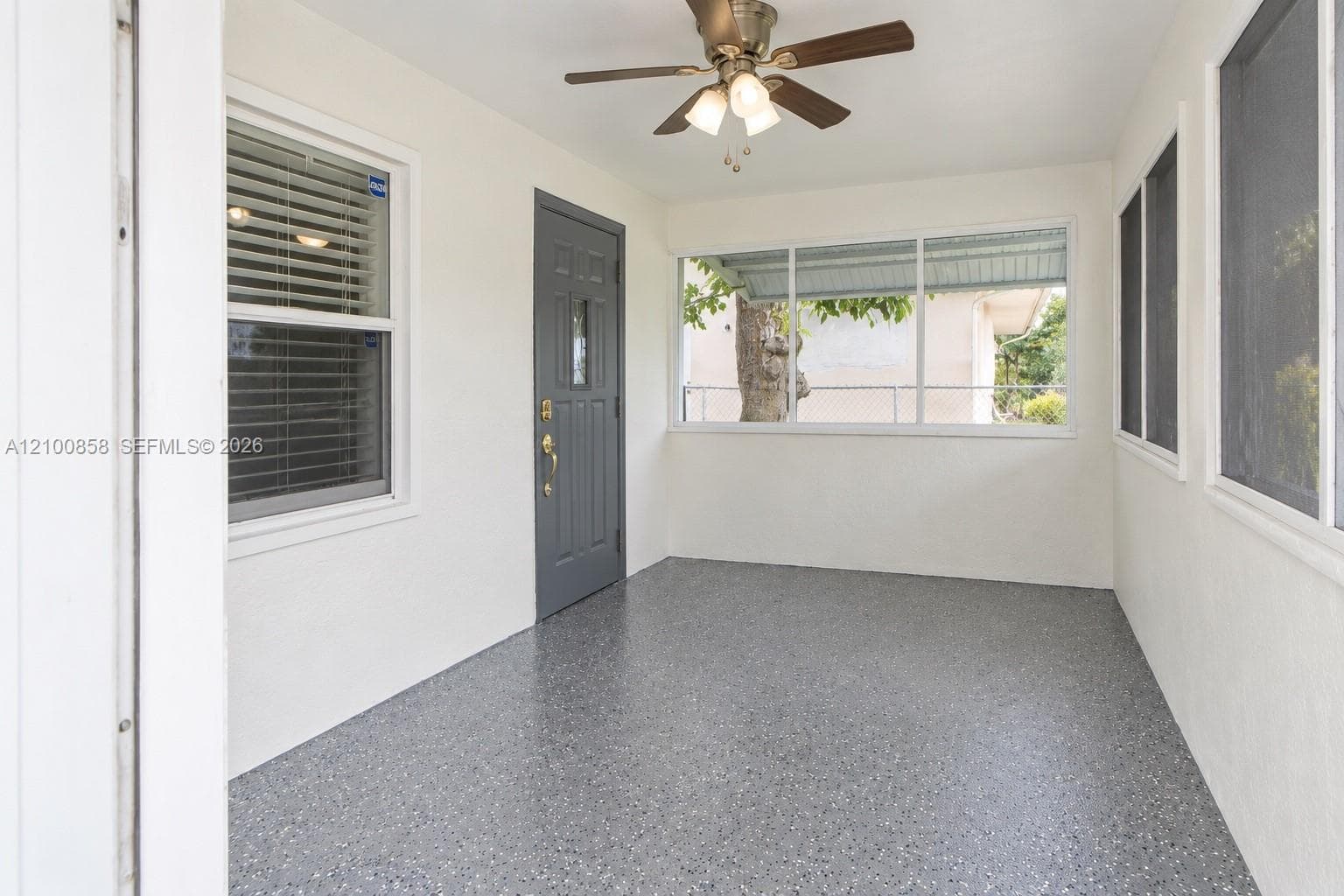 6331 Taylor St, Hollywood FL 33024