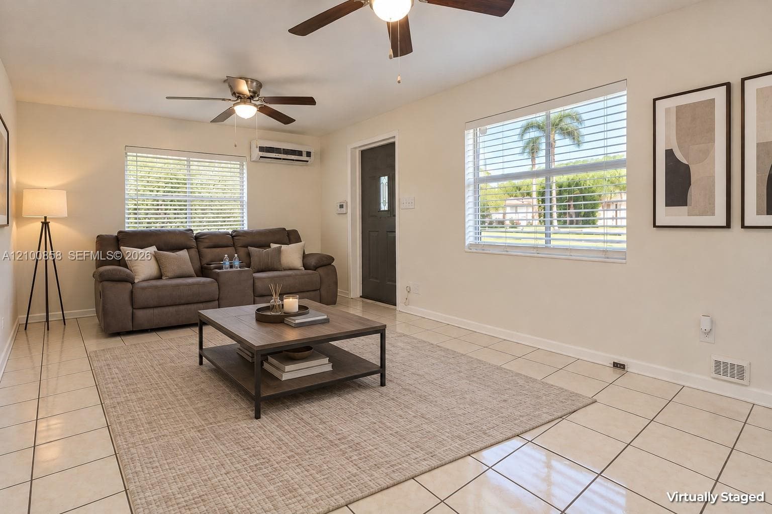 6331 Taylor St, Hollywood FL 33024