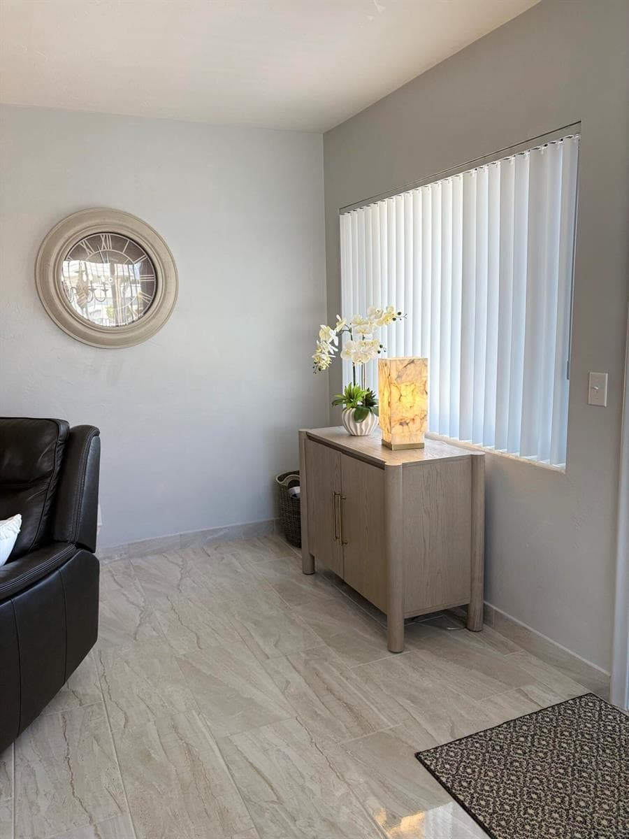 3280 LAKE OSBORNE Drive # 206, FL 33461