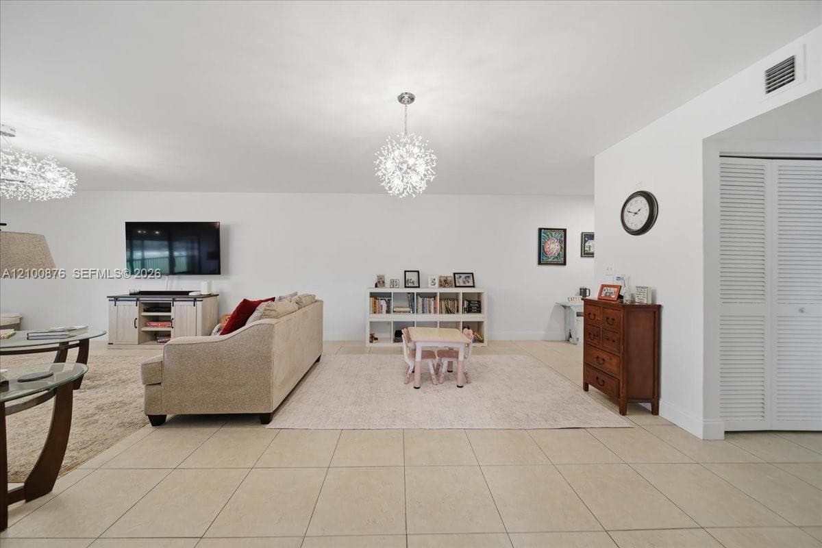401 NW 127th Ave # 7, Plantation FL 33325