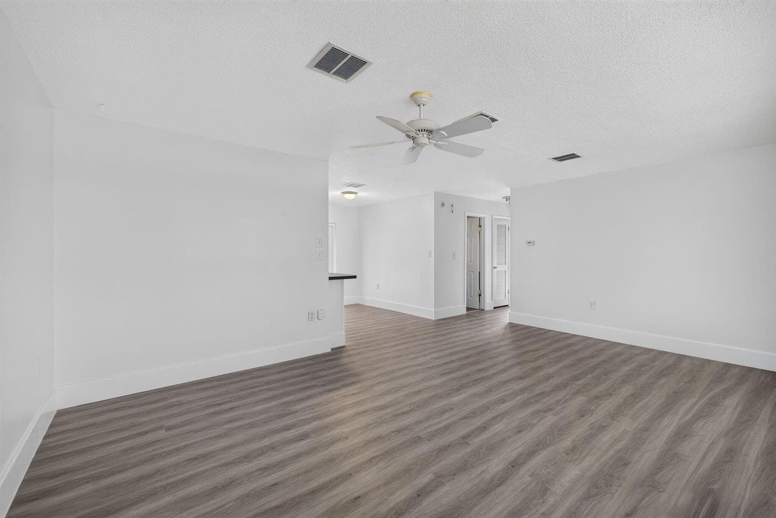 1860 SE Madison Street, Stuart FL 34997