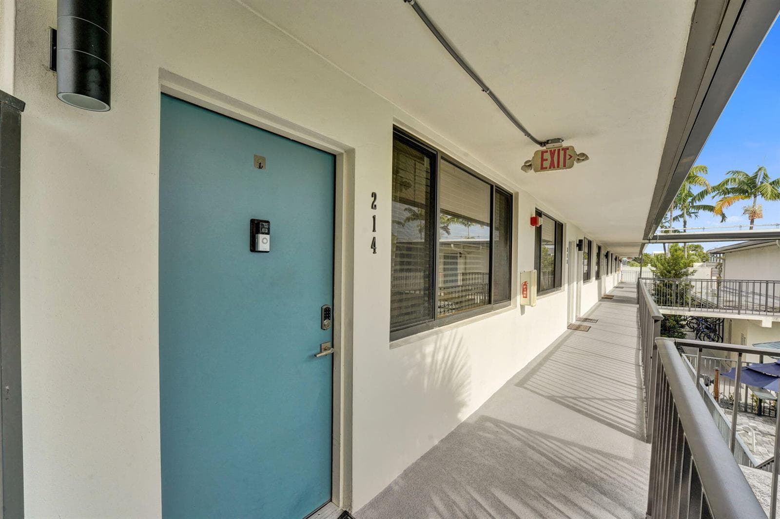 1901 N Andrews Avenue Apt 214, Wilton Manors FL 33311
