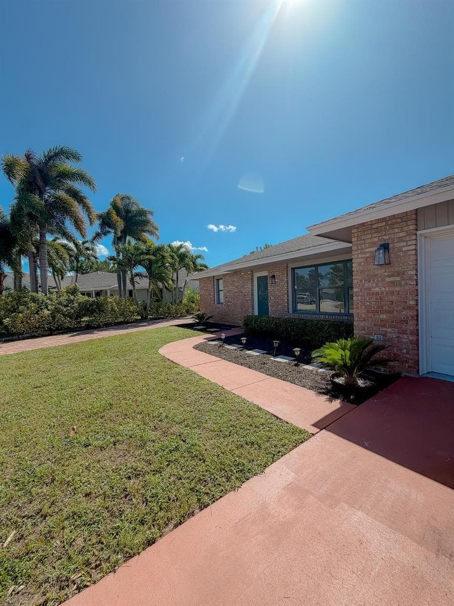1007 WYNNDALE Way, Lantana FL 33462