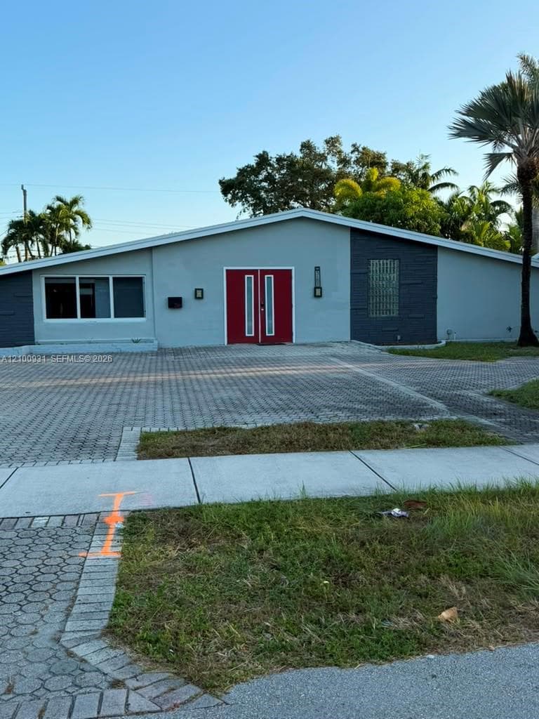 3161 Riverland Rd, Fort Lauderdale FL 33312