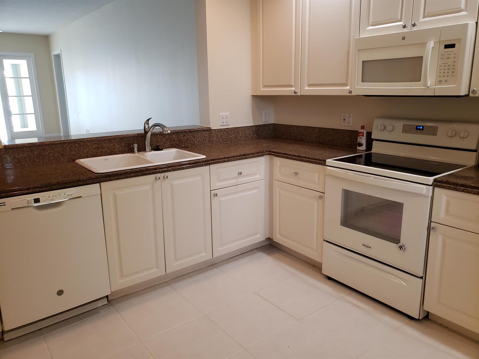 11 HARBOUR ISLE Drive W # 201, Fort Pierce FL 34949