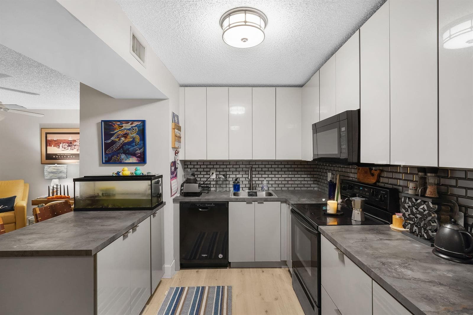 5486 COURTYARD Drive # 5486, Margate FL 33063