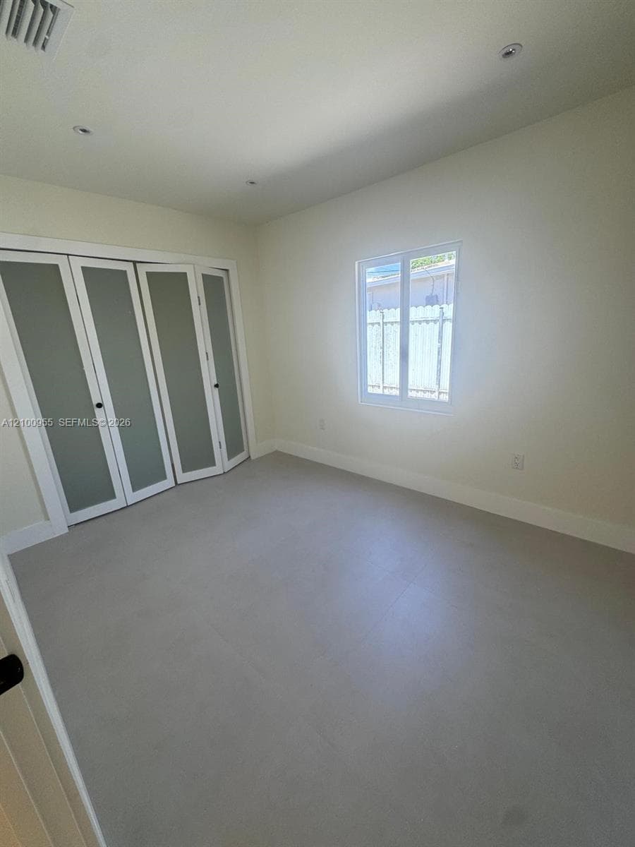 841 NE 4th Pl, Hialeah FL 33010