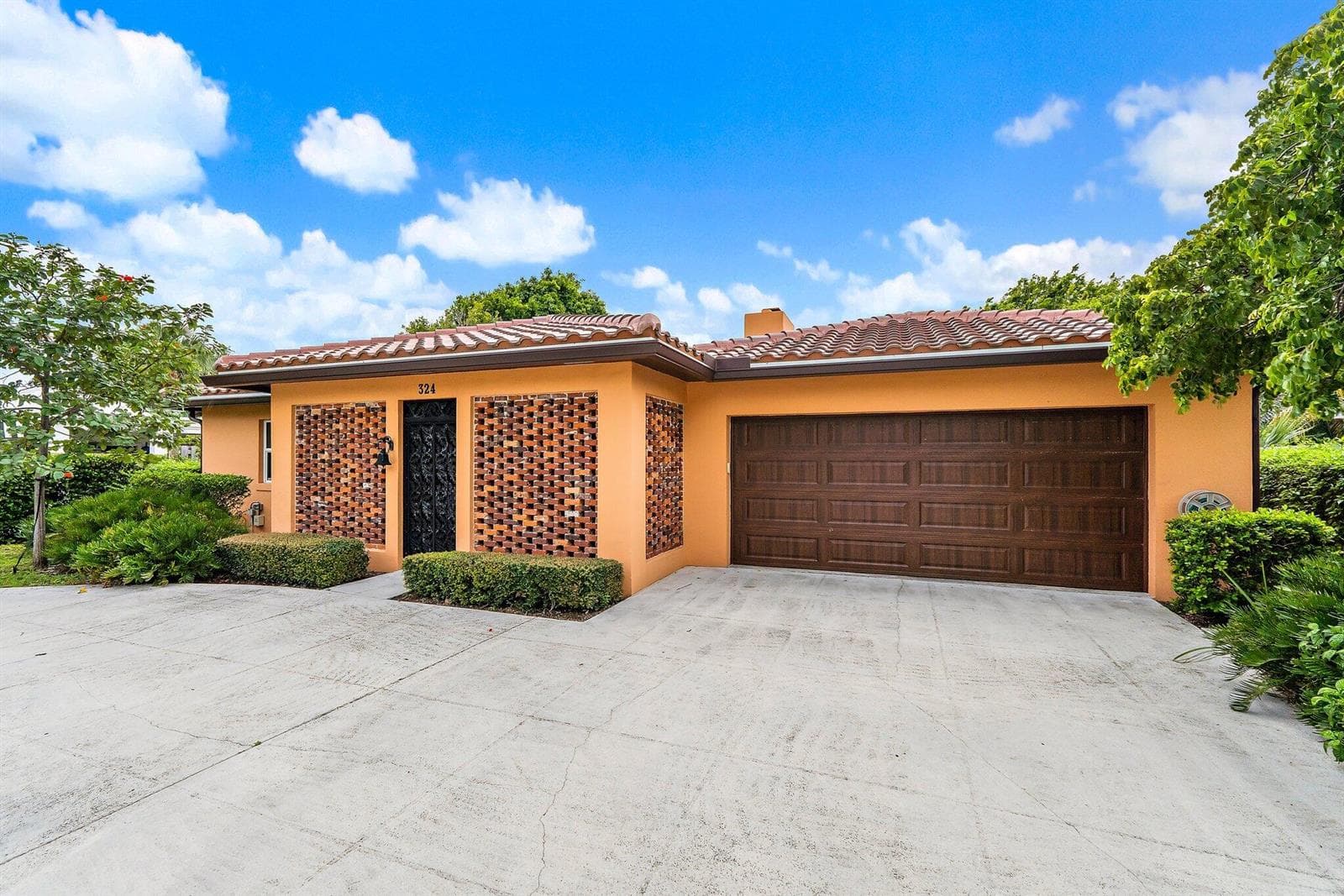 324 Sandal Lane, Palm Beach Shores FL 33404