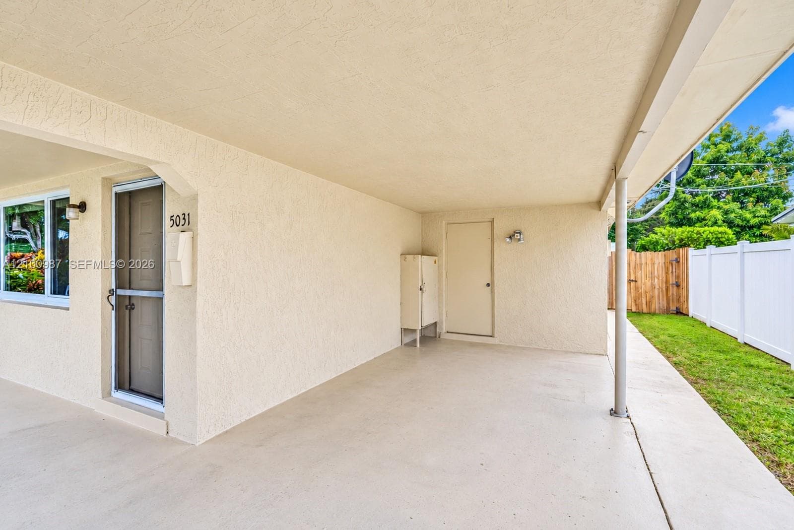 5031 SW 94th Ter, Cooper City FL 33328