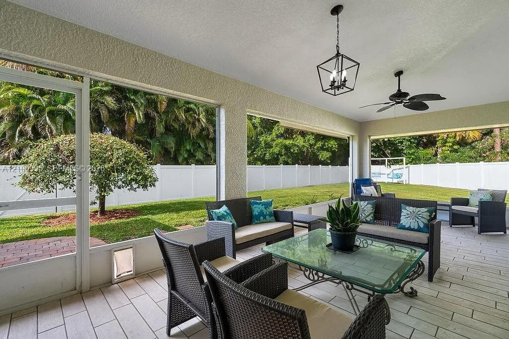 4065 9th Pl, Vero Beach FL 32960