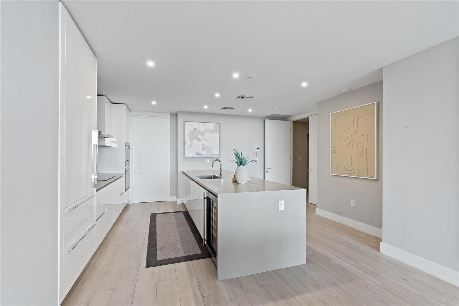 920 Intracoastal Drive # 702, Fort Lauderdale FL 33304