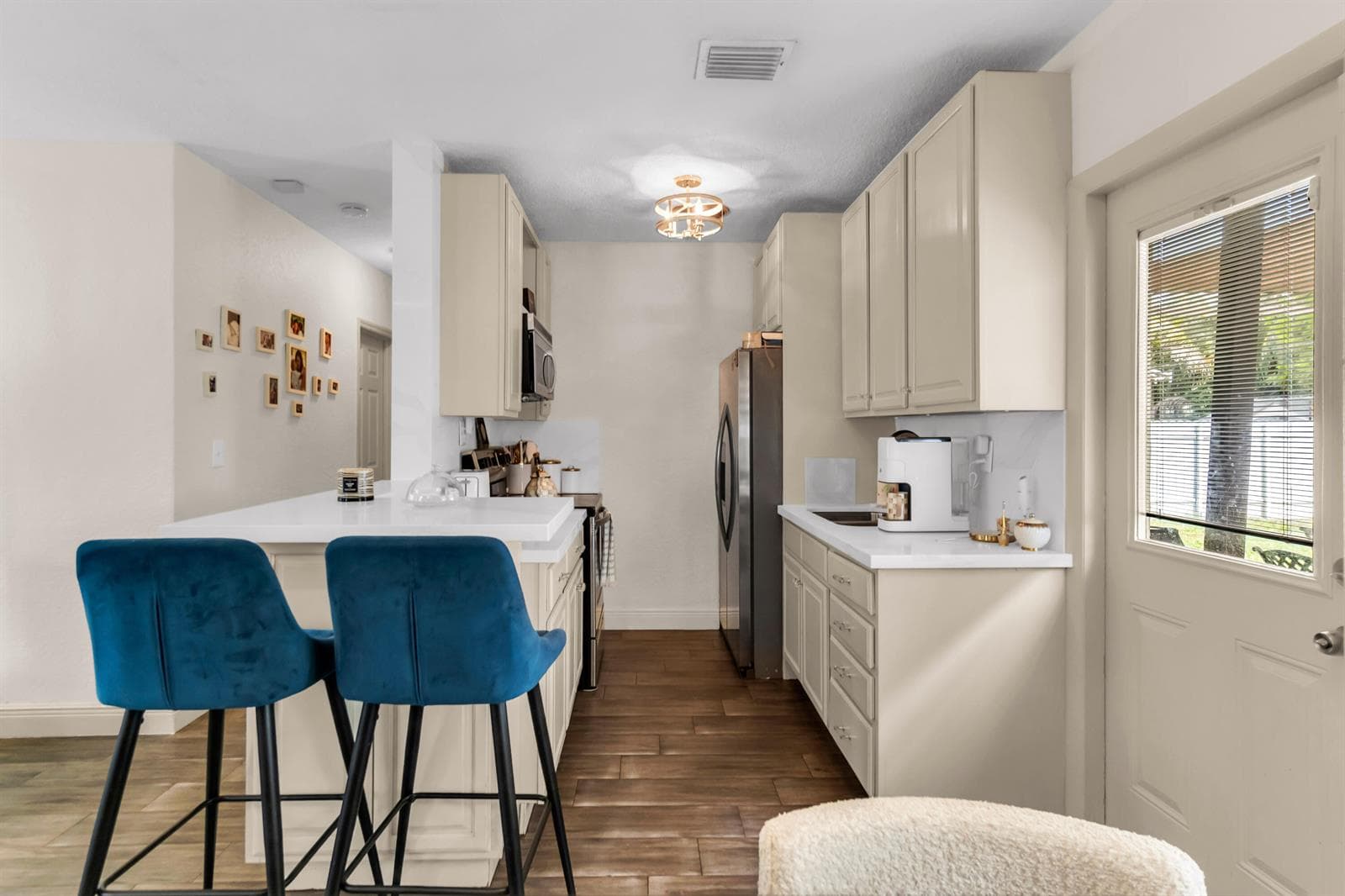 7360 ARTHUR Street, Hollywood FL 33024