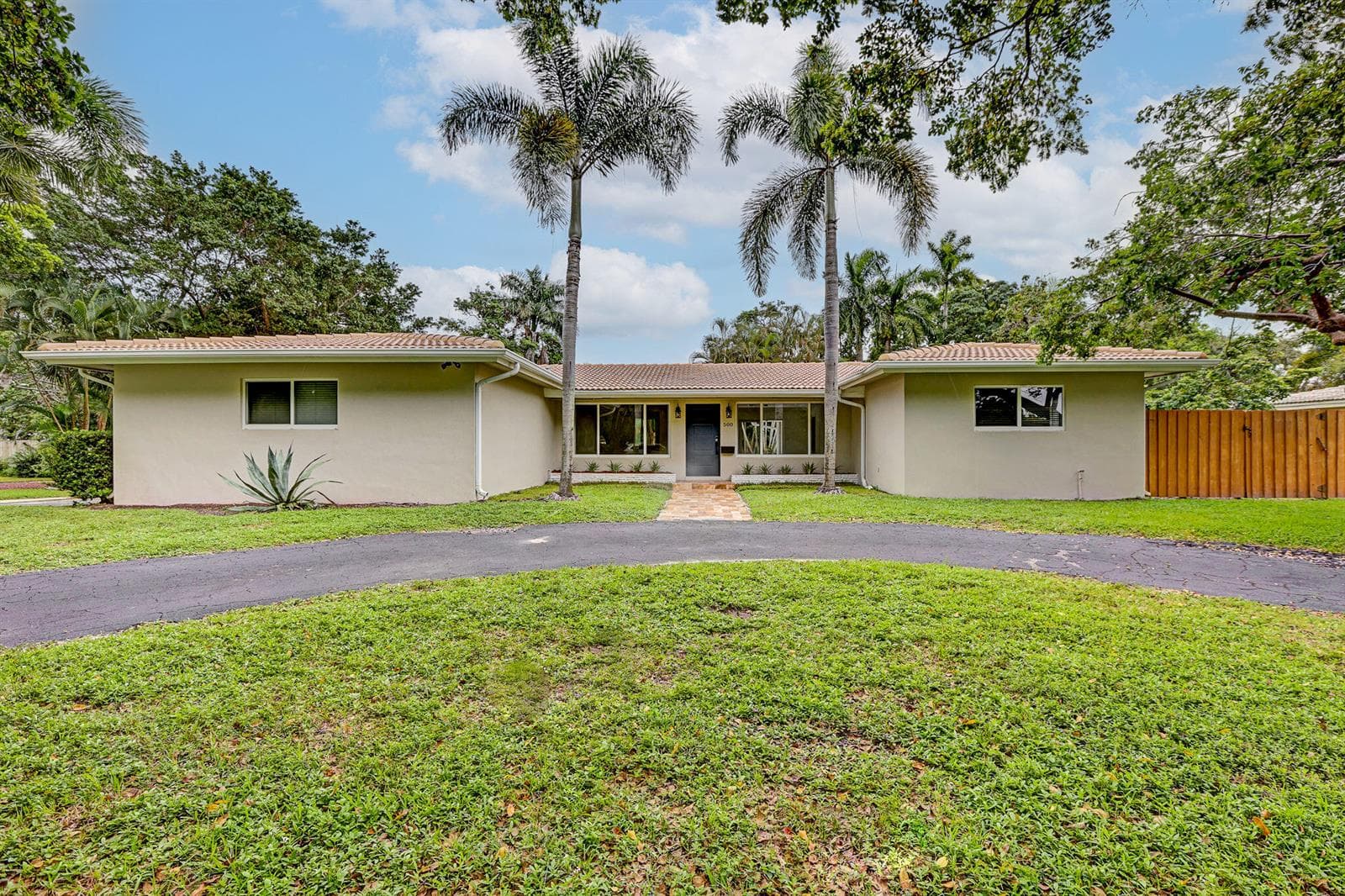 500 SW 62ND Avenue, Plantation FL 33317