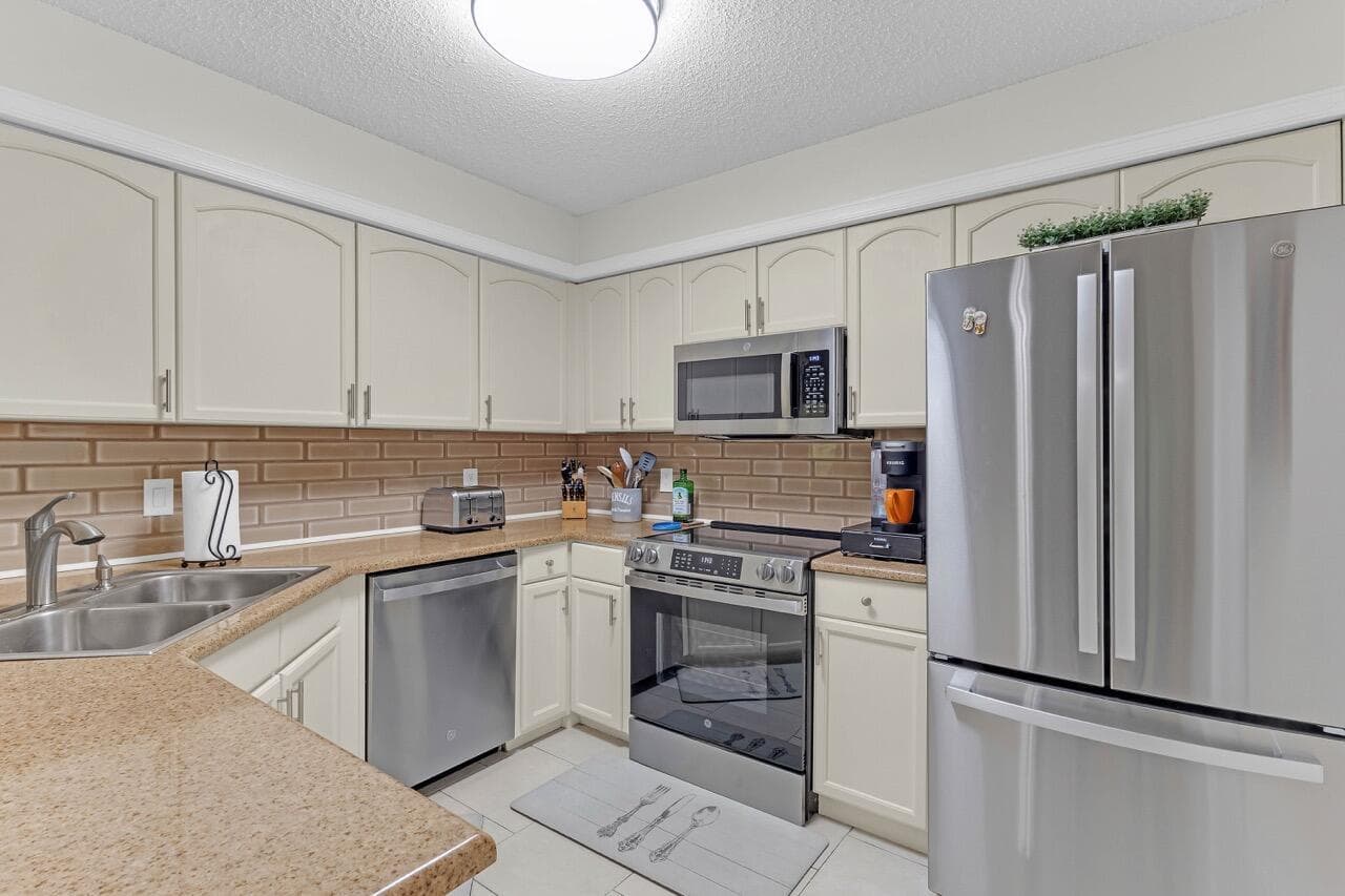 2020 Vero South Circle SW # 4, Vero Beach FL 32962