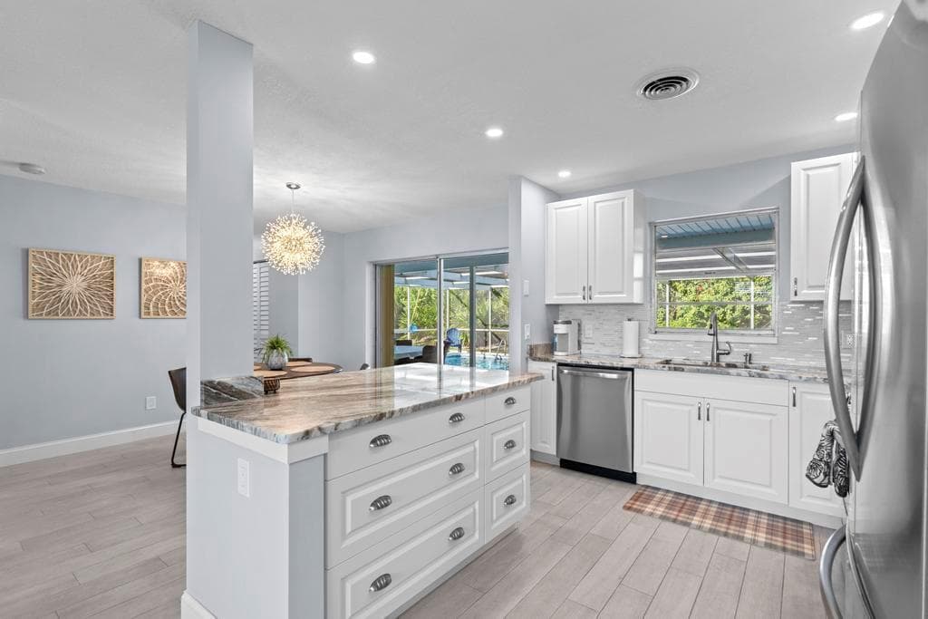 1593 NE 24th Street, Jensen Beach FL 34957